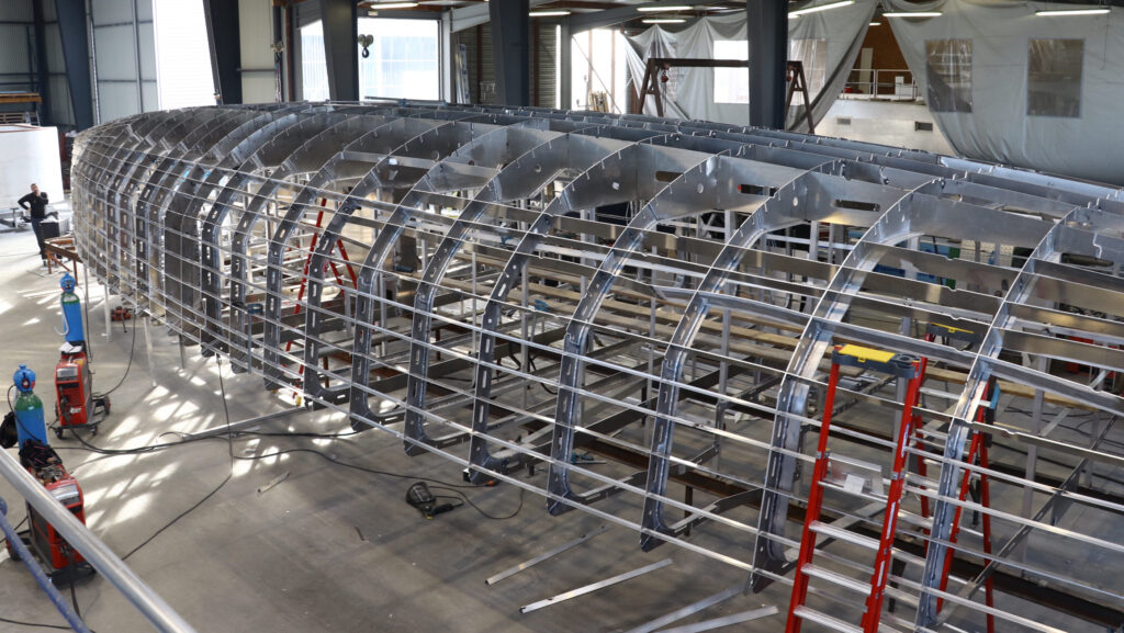 voilier d'expéditions en aluminium LifeSong en construction