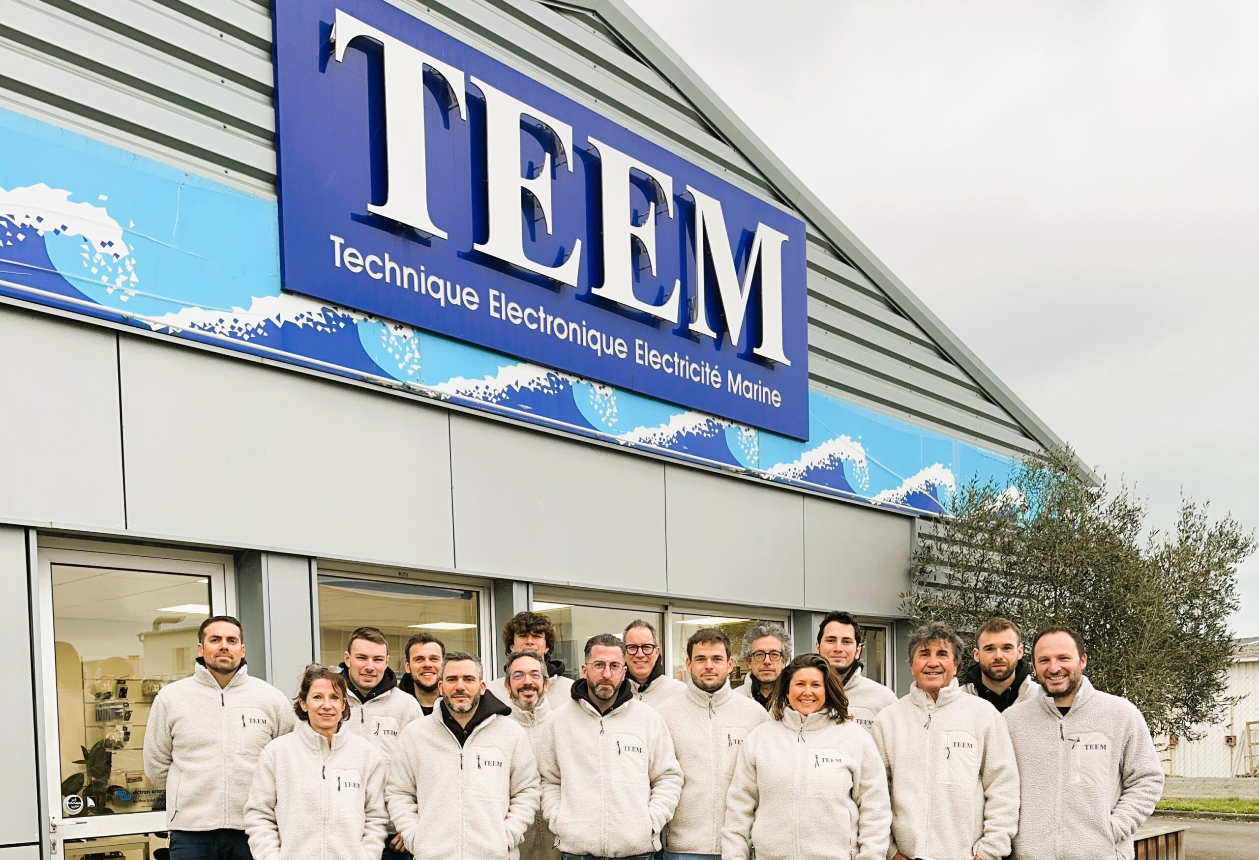 Équipe Teems d'électronique et électricité marine